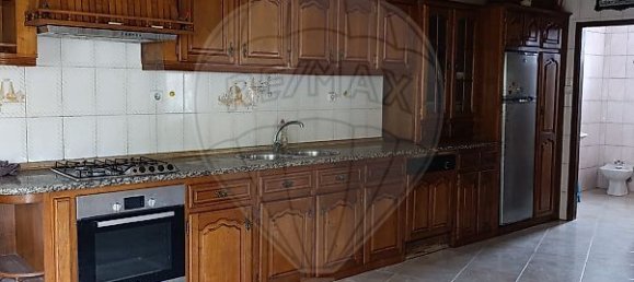 3 bedrooms House in Resende, Portugal No. 187612 2