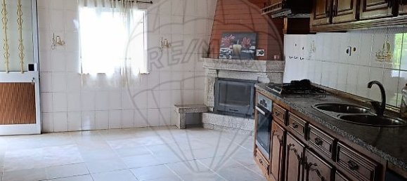 3 bedrooms House in Resende, Portugal No. 187612 3