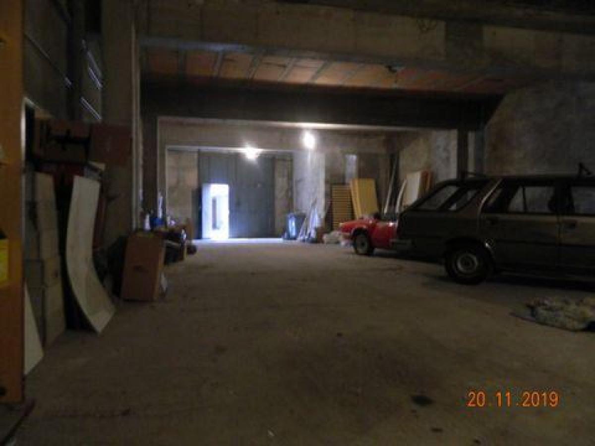  Shop in Pignan, France No. 19702