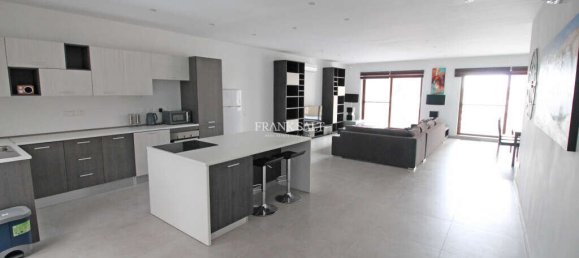 4 bedrooms Apartment in Sliema, Malta No. 10165 2