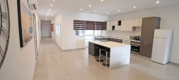 4 bedrooms Apartment in Sliema, Malta No. 10165 5