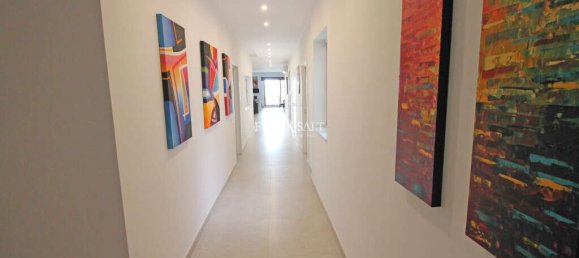 4 bedrooms Apartment in Sliema, Malta No. 10165 18