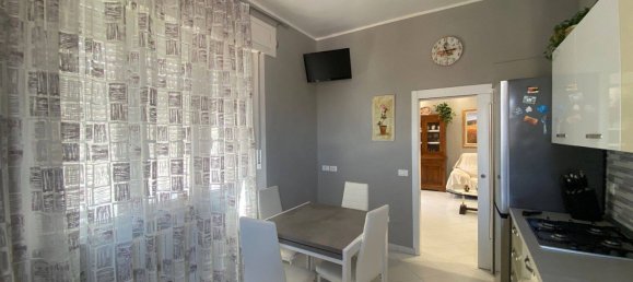 5 bedrooms Apartment in Castagneto Carducci, Italy No. 377341 9