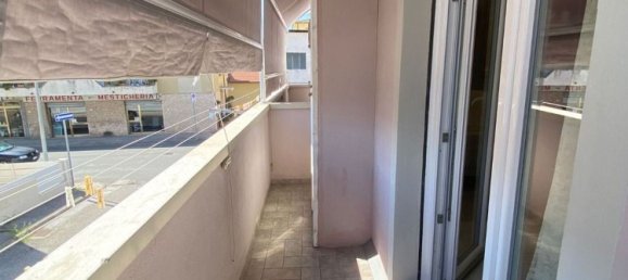 5 bedrooms Apartment in Castagneto Carducci, Italy No. 377341 4