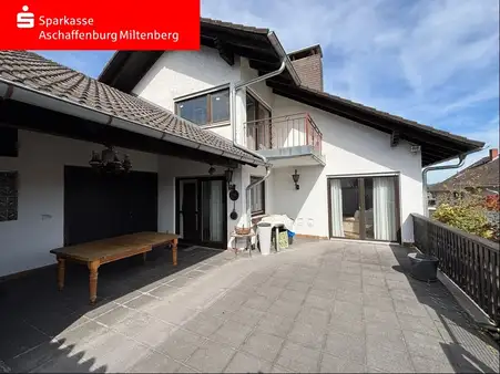 6-salle Maison à Aschaffenburg, Germany No. 305304