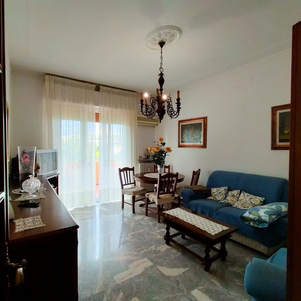 4 bedrooms Penthouse in Parma, Italy No. 322072