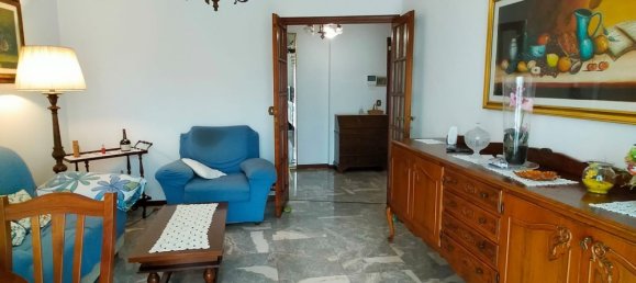 4 bedrooms Penthouse in Parma, Italy No. 322072 8