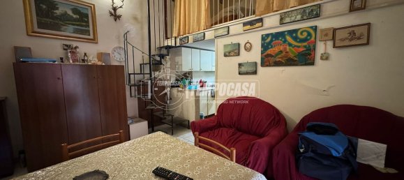 Studio in Naples, Italy No. 62796 5