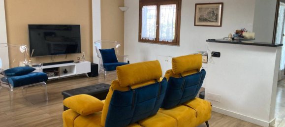 2 Schlafzimmer Penthouse in Rome, Italy, Nr. 289873 3