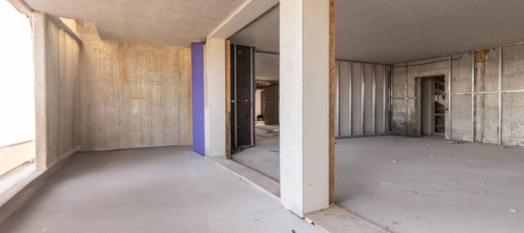 4 rooms Apartment in Giussano, Italy No. 19152 37