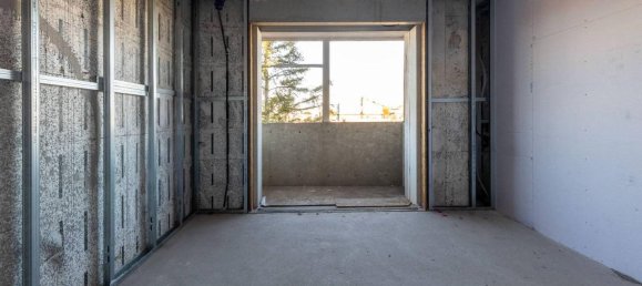 4 rooms Apartment in Giussano, Italy No. 19152 26