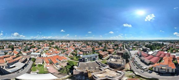 4 rooms Apartment in Giussano, Italy No. 19152 7