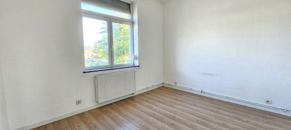 2 bedrooms House in Tourcoing, France No. 231438 5