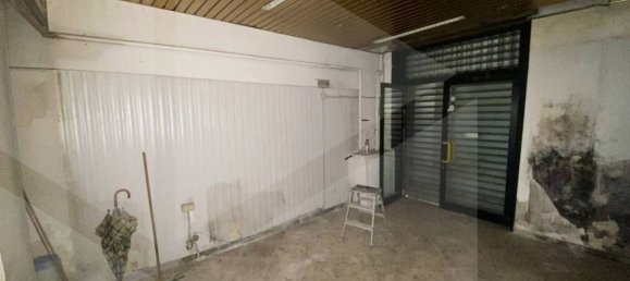 107m² Commercial property in Bari, Italy No. 33908 3