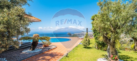 4 bedrooms House in Funchal, Portugal No. 25142 2