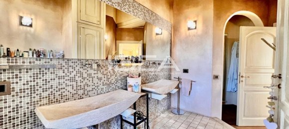 6-Zimmer Grundstück in Lucca, Italy, Nr. 23899 13