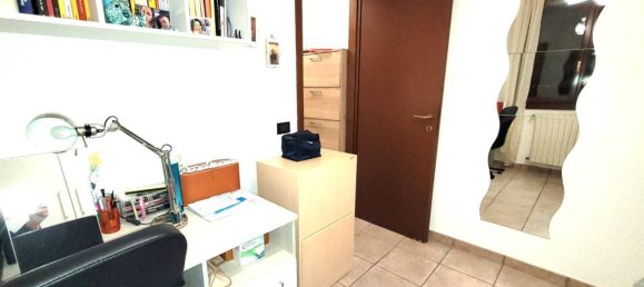 Apartamento de 2 dormitorios en Ferrara, Italy No. 190393 14