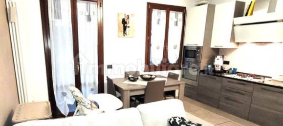 Apartamento de 2 dormitorios en Ferrara, Italy No. 190393 7