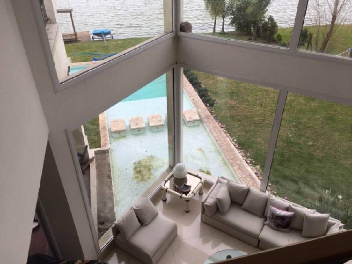 4 غرف نوم منزل في Tigre, Argentina رقم 2352