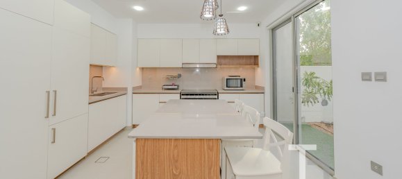 Villa de 4 dormitorios en Arabian Ranches 2, UAE No. 31387 3