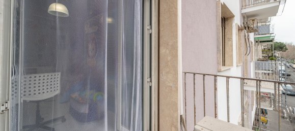 3-salle Appartement à Rome, Italy No. 17919 25