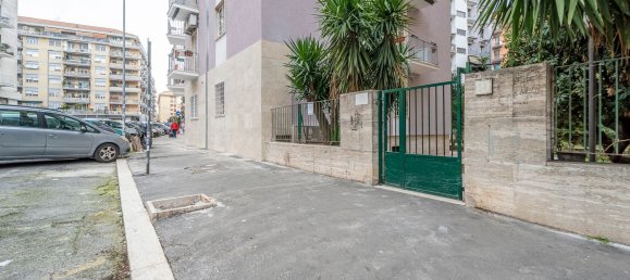 3-salle Appartement à Rome, Italy No. 17919 43