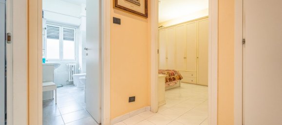 3-salle Appartement à Rome, Italy No. 17919 15