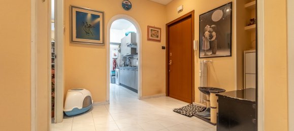 3-salle Appartement à Rome, Italy No. 17919 30