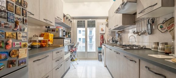 3-salle Appartement à Rome, Italy No. 17919 9