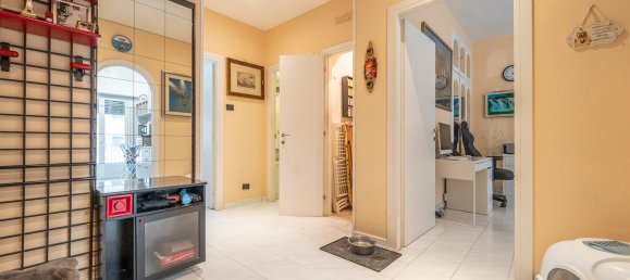 3-salle Appartement à Rome, Italy No. 17919 77