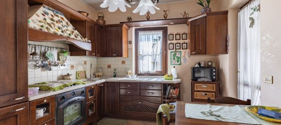 4 Schlafzimmer Haus in Rignano Flaminio, Italy, Nr. 316687 8