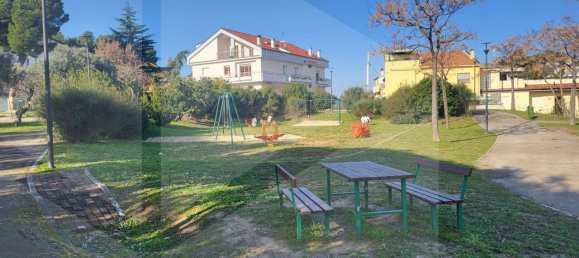 1غرفة قطعة أرض في Pescara, Italy رقم 20192 5