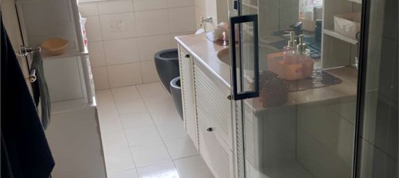 3-Zimmer Wohnung in Milan, Italy, Nr. 330395 2