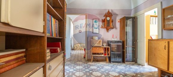 5 غرف نوم منزل في Casoli, Italy رقم 180037 7