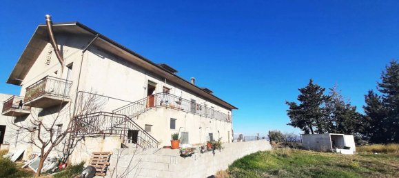 Almacén en Ascoli Piceno, Italy 780 m² No. 317123 11