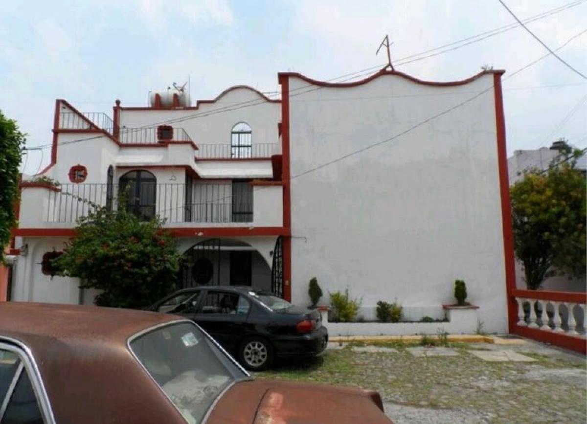 3 bedrooms House in Tlalnepantla, Mexico No. 209512