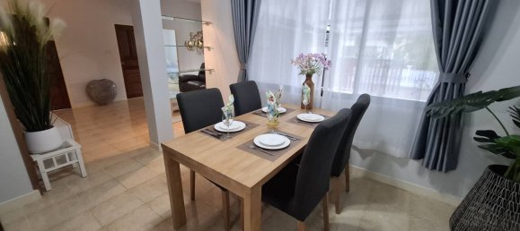 Casa de 3 dormitorios en Hua Hin, Thailand No. 71989 28