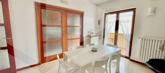 5 rooms Apartment in Andria, Italy No. 15130 2