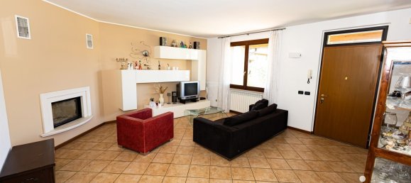 Casa de 6 dormitorios en Castiglione delle Stiviere, Italy No. 363381 12