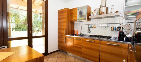 Casa de 6 dormitorios en Castiglione delle Stiviere, Italy No. 363381 15