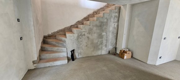 6غرفة منزل في Lurate Caccivio, Italy رقم 88220 14