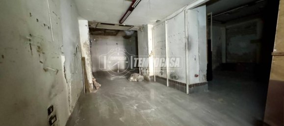 1 room Commercial property in Naples, Italy No. 275262 7
