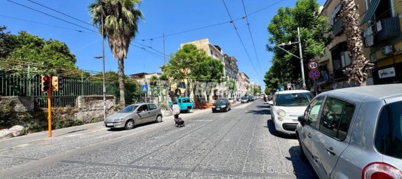 1 room Commercial property in Naples, Italy No. 275262 4