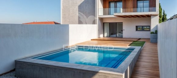 315m² Land in Sesimbra, Portugal No. 71465 2