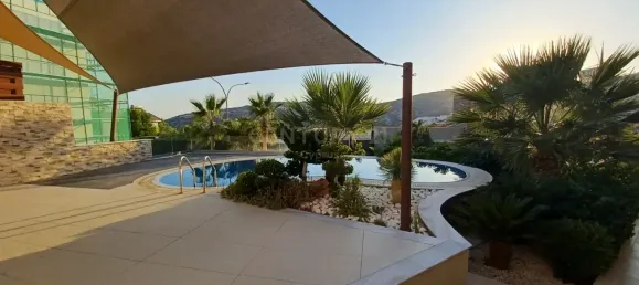 Вилла с 4 спальнями в Агиос Тихонас, Кипр № 4417 10