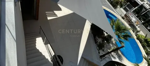 Вилла с 4 спальнями в Агиос Тихонас, Кипр № 4417 11