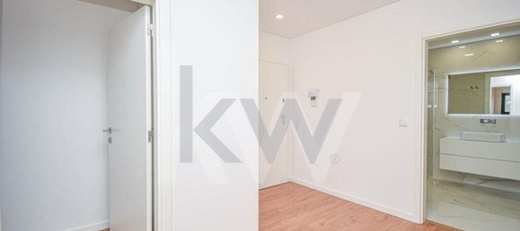 3 Schlafzimmer Wohnung in Loures, Portugal, Nr. 93037 5