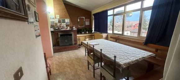 4 rooms Villa in Pomezia, Italy No. 33746 6