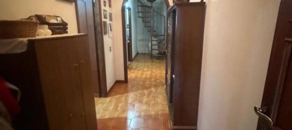 4 rooms Villa in Pomezia, Italy No. 33746 11
