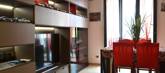 4 rooms Apartment in Parma, Italy No. 212019 4